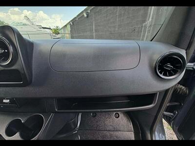 2019 Mercedes-Benz Sprinter 2500  SWB - Photo 24 - Miami, FL 33142