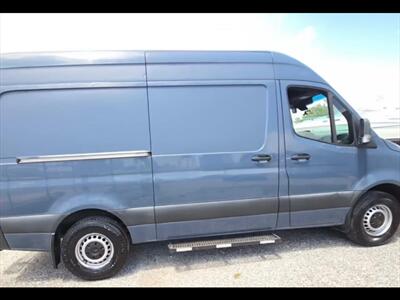 2019 Mercedes-Benz Sprinter 2500  SWB - Photo 11 - Miami, FL 33142