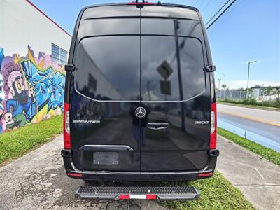 2019 Mercedes-Benz Sprinter 2500 SWB - Photo 14 - Miami, FL 33142