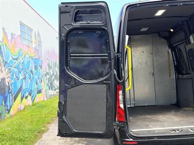 2019 Mercedes-Benz Sprinter 2500 SWB - Photo 34 - Miami, FL 33142