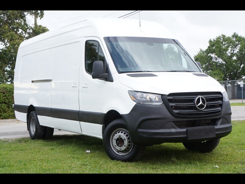 2020 Mercedes-Benz Sprinter 3500  EXTENDED DUALLY - Photo 1 - Miami, FL 33142