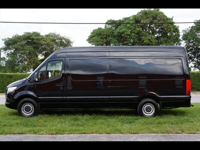 2019 Mercedes-Benz Sprinter 2500   - Photo 4 - Miami, FL 33142