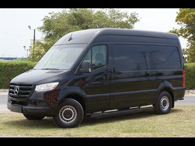 2019 Mercedes-Benz Sprinter 2500   - Photo 3 - Miami, FL 33142