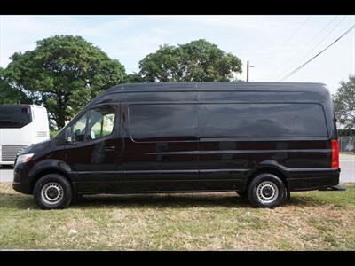 2019 Mercedes-Benz Sprinter 2500 LWB - Photo 4 - Miami, FL 33142