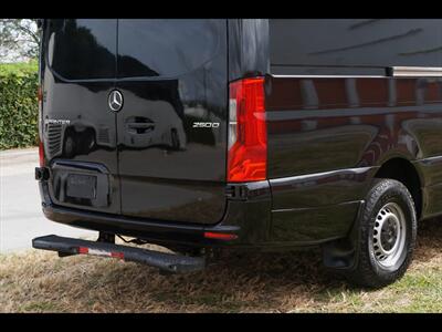 2019 Mercedes-Benz Sprinter 2500 LWB - Photo 10 - Miami, FL 33142