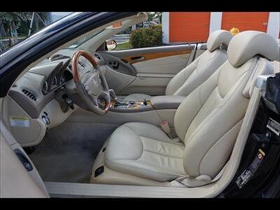 2005 Mercedes-Benz SL 500   - Photo 21 - Miami, FL 33142