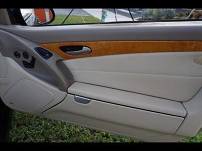 2005 Mercedes-Benz SL 500   - Photo 24 - Miami, FL 33142