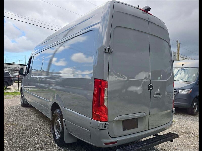 2019 Mercedes-Benz Sprinter 2500  LWB