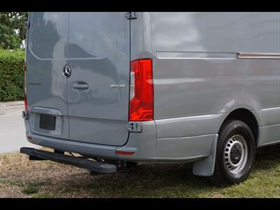 2019 Mercedes-Benz Sprinter 2500 LWB - Photo 9 - Miami, FL 33142