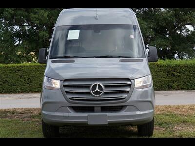 2019 Mercedes-Benz Sprinter 2500 LWB - Photo 2 - Miami, FL 33142
