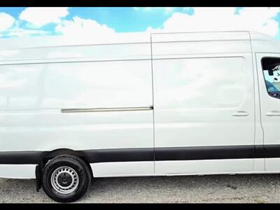 2019 Mercedes-Benz Sprinter 2500   - Photo 14 - Miami, FL 33142