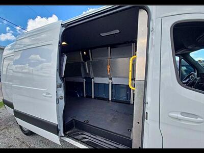2019 Mercedes-Benz Sprinter 2500   - Photo 20 - Miami, FL 33142