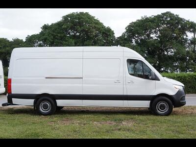 2019 Mercedes-Benz Sprinter 2500 - Photo 8 - Miami, FL 33142