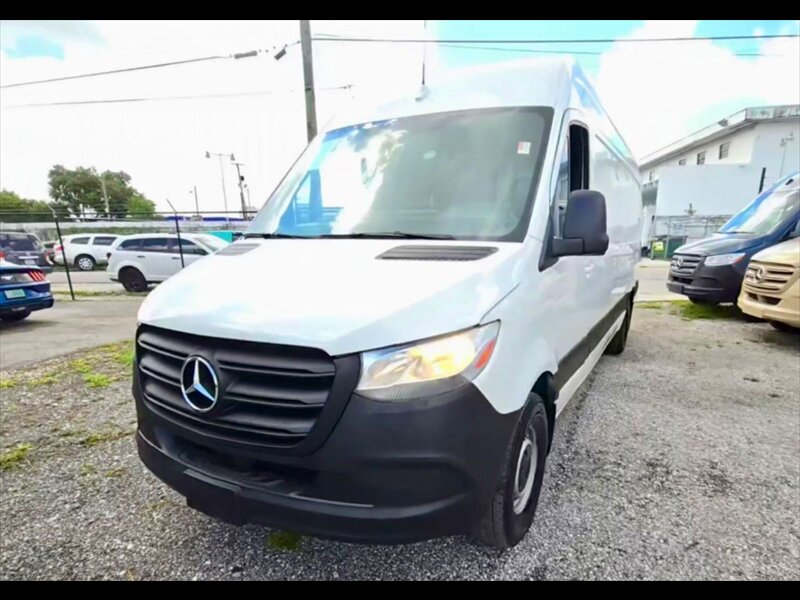 2019 Mercedes-Benz Sprinter 2500 - Photo 1 - Miami, FL 33142
