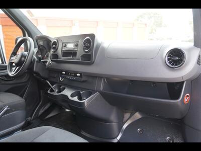 2019 Mercedes-Benz Sprinter 2500 - Photo 26 - Miami, FL 33142