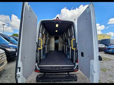 2019 Mercedes-Benz Sprinter 2500   - Photo 19 - Miami, FL 33142