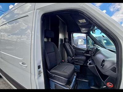 2019 Mercedes-Benz Sprinter 2500   - Photo 21 - Miami, FL 33142