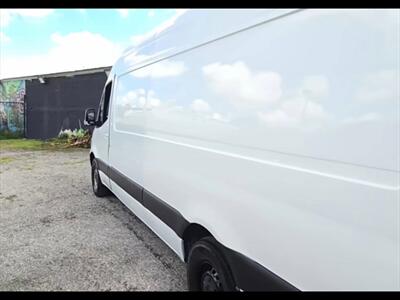 2019 Mercedes-Benz Sprinter 2500   - Photo 3 - Miami, FL 33142