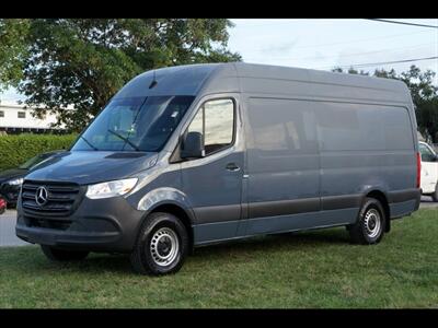 2019 Mercedes-Benz Sprinter 2500   - Photo 3 - Miami, FL 33142