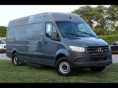 2019 Mercedes-Benz Sprinter 2500   - Photo 1 - Miami, FL 33142