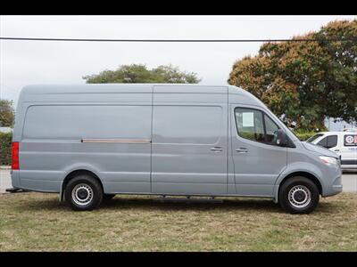 2019 Mercedes-Benz Sprinter 2500 LWB   - Photo 8 - Miami, FL 33142