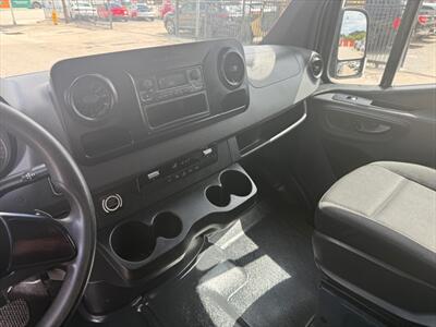 2019 Mercedes-Benz Sprinter 2500  LWB - Photo 18 - Miami, FL 33142