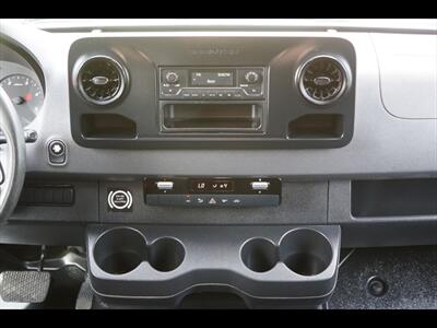 2019 Mercedes-Benz Sprinter 2500 LWB - Photo 30 - Miami, FL 33142