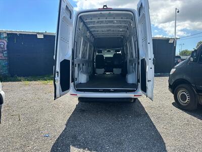 2022 Mercedes-Benz Sprinter 2500   - Photo 35 - Miami, FL 33142