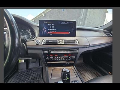 2015 BMW 750Li   - Photo 8 - Miami, FL 33142
