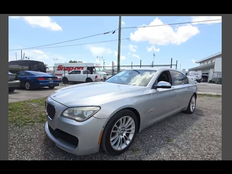 2015 BMW 750Li  
