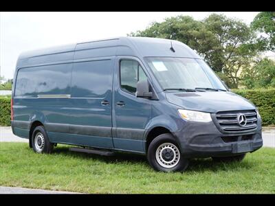 2019 Mercedes-Benz Sprinter 2500   - Photo 1 - Miami, FL 33142