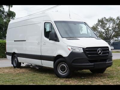 2019 Mercedes-Benz Sprinter 2500 LWB - Photo 1 - Miami, FL 33142