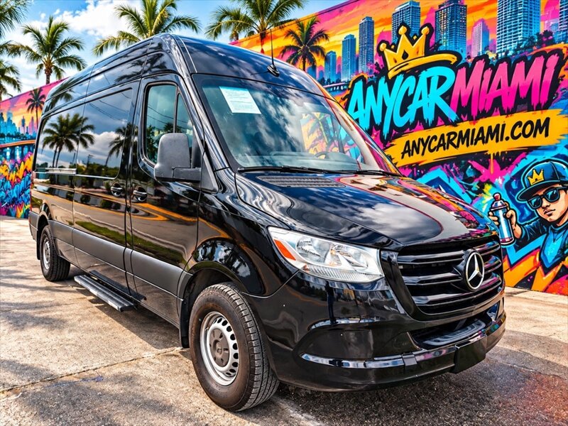 2019 Mercedes-Benz Sprinter 2500   - Photo 1 - Miami, FL 33142