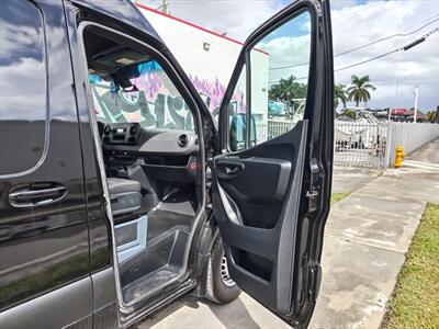 2019 Mercedes-Benz Sprinter 2500 - Photo 26 - Miami, FL 33142