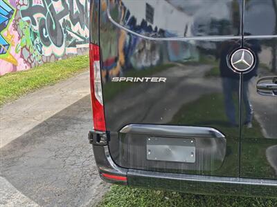 2019 Mercedes-Benz Sprinter 2500 - Photo 17 - Miami, FL 33142