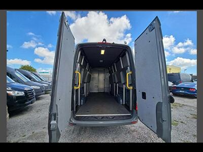 2019 Mercedes-Benz Sprinter 2500  LWB - Photo 14 - Miami, FL 33142