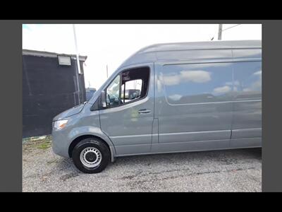 2019 Mercedes-Benz Sprinter 2500  LWB - Photo 2 - Miami, FL 33142