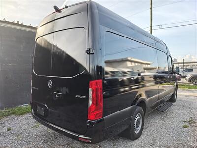 2019 Mercedes-Benz Sprinter 2500  LWB - Photo 12 - Miami, FL 33142
