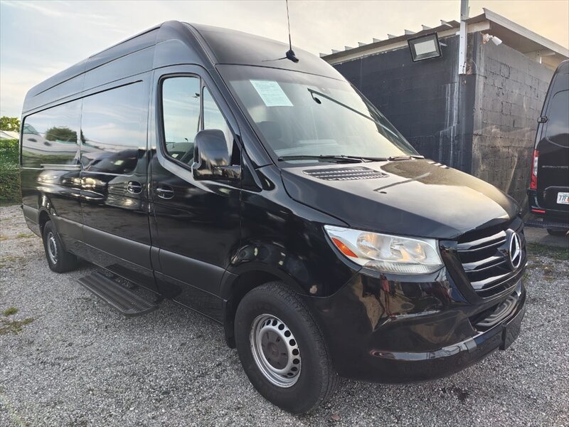 2019 Mercedes-Benz Sprinter 2500  LWB - Photo 1 - Miami, FL 33142