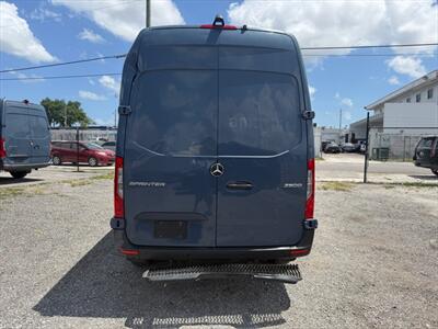 2019 Mercedes-Benz Sprinter 2500   - Photo 6 - Miami, FL 33142