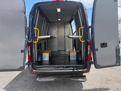 2019 Mercedes-Benz Sprinter 2500   - Photo 35 - Miami, FL 33142