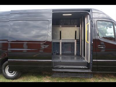 2019 Mercedes-Benz Sprinter 2500  LWB - Photo 14 - Miami, FL 33142