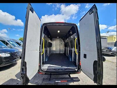 2019 Mercedes-Benz Sprinter 2500  LWB - Photo 18 - Miami, FL 33142
