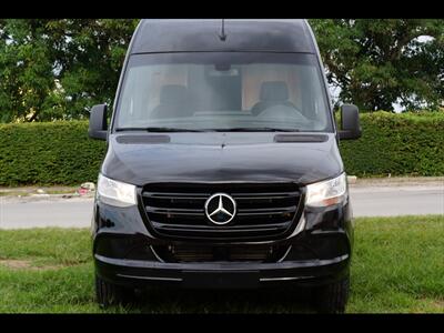 2019 Mercedes-Benz Sprinter 2500   - Photo 2 - Miami, FL 33142