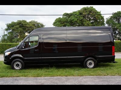 2019 Mercedes-Benz Sprinter 2500   - Photo 4 - Miami, FL 33142