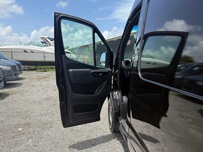 2019 Mercedes-Benz Sprinter 2500  LWB - Photo 14 - Miami, FL 33142
