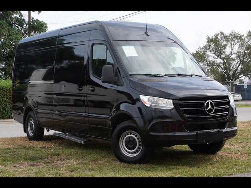 2019 Mercedes-Benz Sprinter 2500  LWB