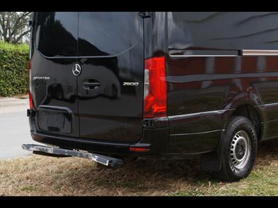 2019 Mercedes-Benz Sprinter 2500 LWB - Photo 10 - Miami, FL 33142
