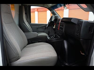 2023 Chevrolet Express 3500   - Photo 25 - Miami, FL 33142