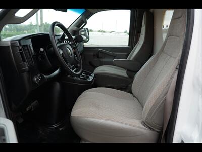 2023 Chevrolet Express 3500   - Photo 21 - Miami, FL 33142